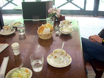 ���[�j���O