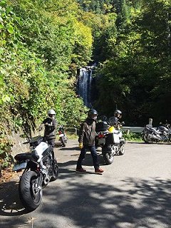 �V������